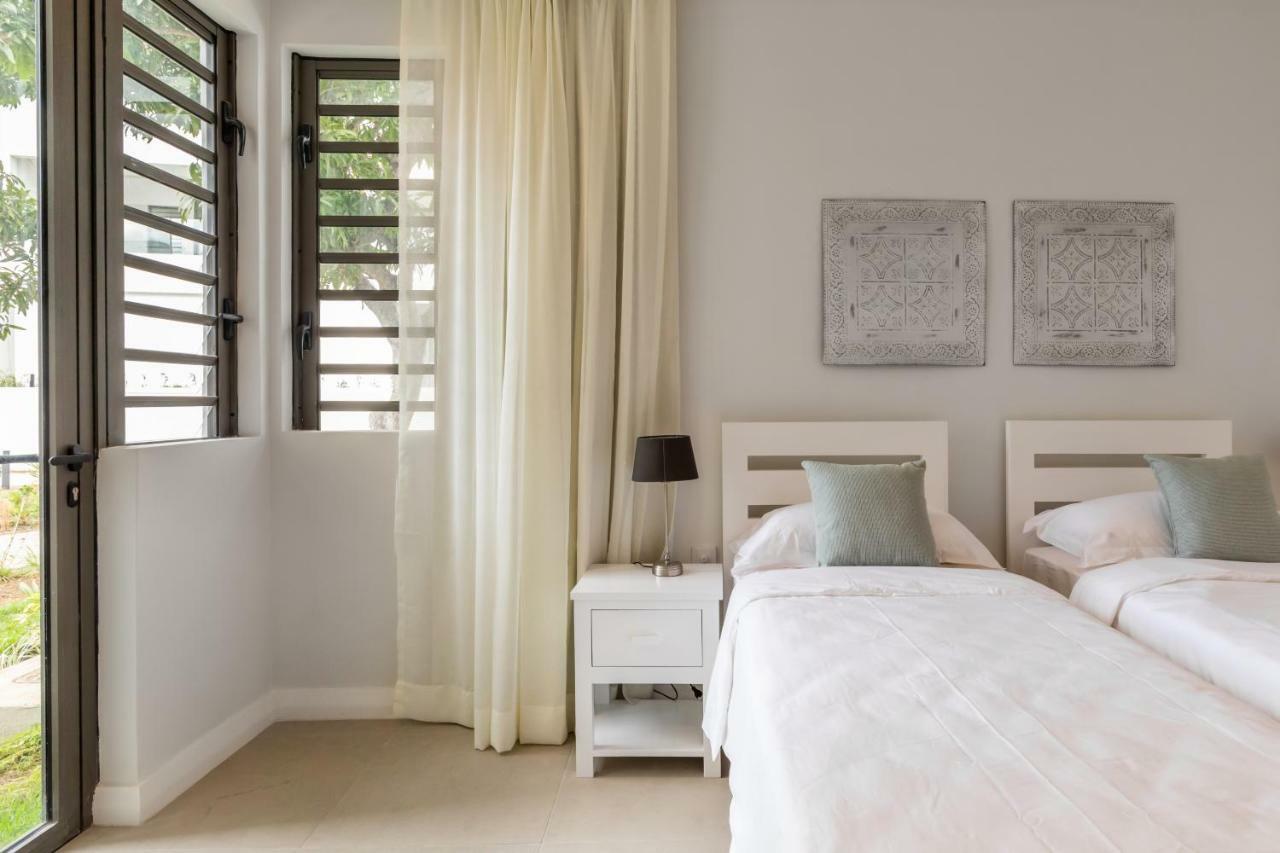 Caplage - Beachfront Ground Floor Apartment In Tamarin Exterior photo